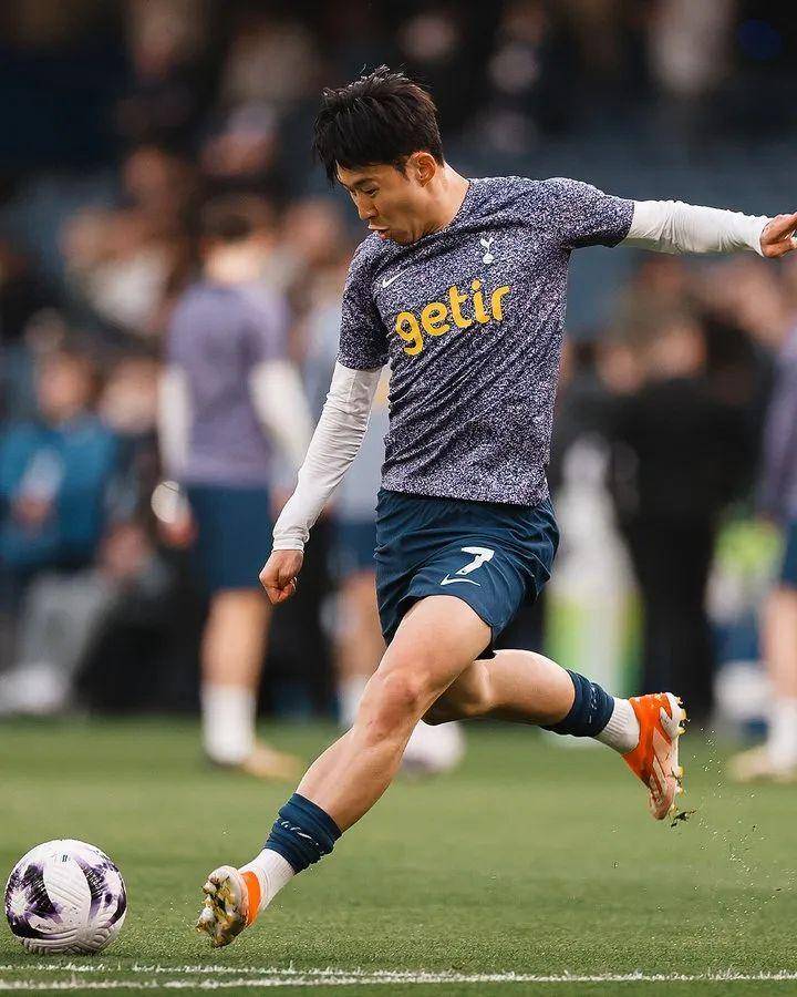 赛前速览：亚洲杯四强战利物浦对阵热刺，三大看点值得期待的简单介绍